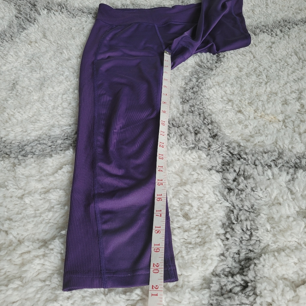 Purple Cropped Leggings | Size Small | tek gear - Picture 4 of 7